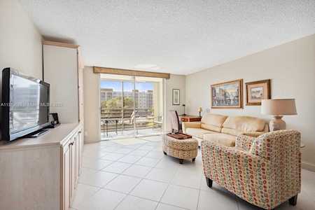 505 E Dania Beach Blvd #4-3H Dania Beach, FL 33004