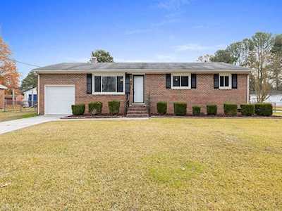 3705 Bamboo Rd Portsmouth, VA 23703