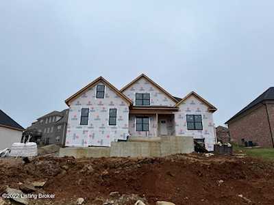 5613 Morningside Dr Crestwood, KY 40014