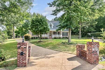 418 Allison Ct Kingston Springs, TN 37082