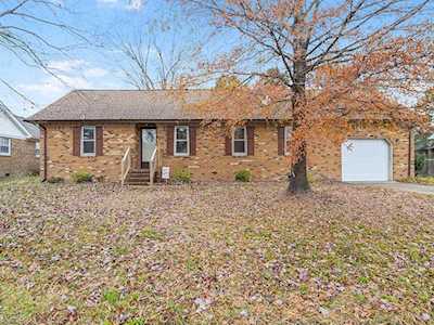 816 Sugar Maple Ln Chesapeake, VA 23322