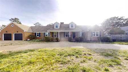 1513 E Bay Shore Dr Virginia Beach, VA 23451