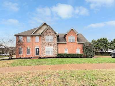997 Windrush Rd Mount Juliet, TN 37122