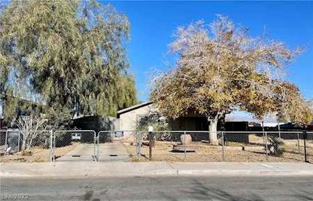318 W Van Buren Ave Las Vegas, NV 89106