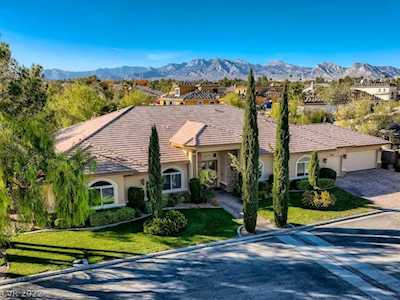 2279 Casa Bella Ct Las Vegas, NV 89117
