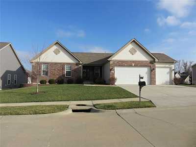 109 Brookfield Crossing Lake St Louis, MO 63367
