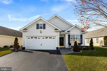 181 Huntington Dr Jackson, NJ 08527
