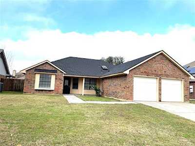 6829 Hadley Drive North Richland Hills, TX 76182