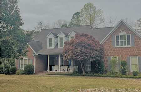 5371 Clubhouse Ln Hope Mills, NC 28348