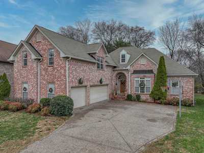 123 Ruland Cir Hendersonville, TN 37075