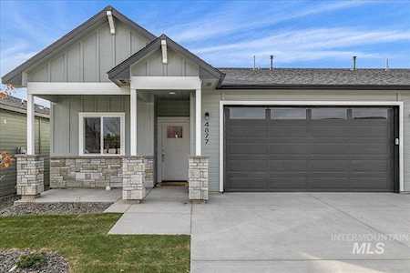 4877 N White Cap Lane Meridian, ID 83646