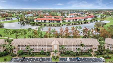 7320 Glenmoor Ln #2104 Naples, FL 34104