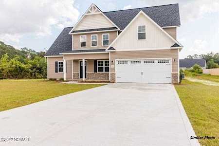 1764 Riggs Road Maysville, NC 28555