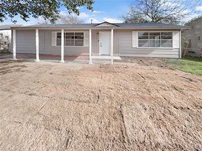 1202 Carroll Avenue Duncanville, TX 75137