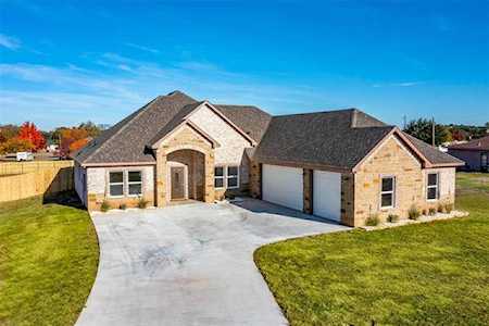 3902 Chippewa Court Granbury, TX 76048