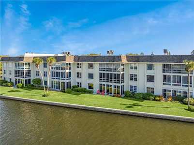 200 Greytwig Rd Vero Beach, FL 32963