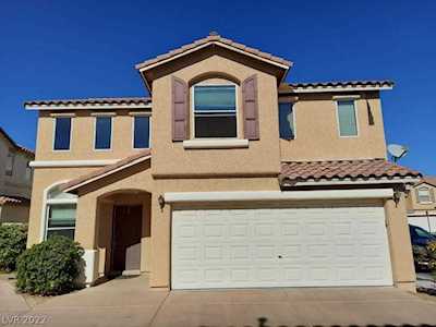 8149 Finch Feather St Las Vegas, NV 89143