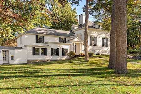 2 Weston Rd Hingham, MA 02043