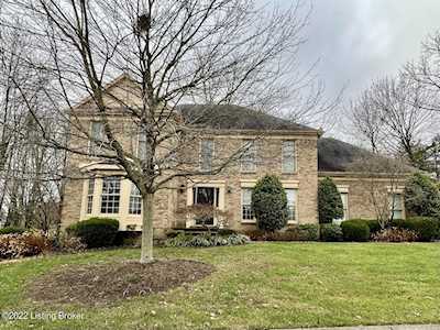 14206 Lake Forest Dr Louisville, KY 40245