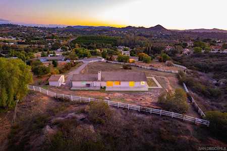 15105 Ayers Ln Valley Center, CA 92082