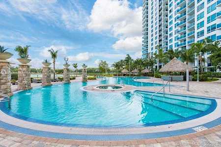 2681 N Flamingo Rd #2606S Sunrise, FL 33323