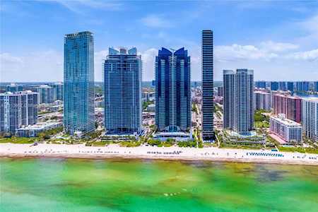 17121 Collins Ave #3203 Sunny Isles Beach, FL 33160