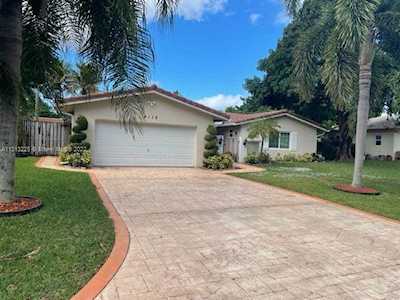 4112 NW 78th Ln Coral Springs, FL 33065