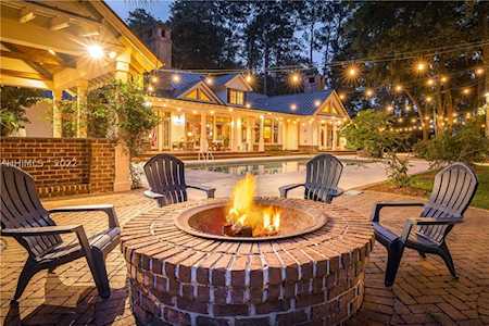 95 Gascoigne Bluff Rd Bluffton, SC 29910