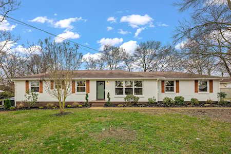 136 Wessington Pl Hendersonville, TN 37075
