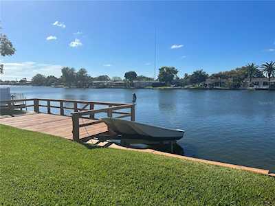 2151 Riomar Dr Holiday, FL 34691
