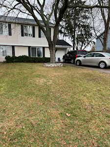 1139 Brunswick Ln Aurora, IL 60504