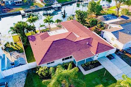 3701 Coquina Key Dr SE St. Petersburg, FL 33705