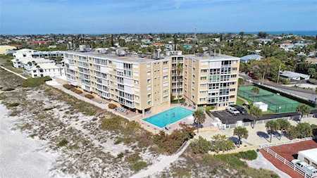5300 Gulf Dr #202 Holmes Beach, FL 34217