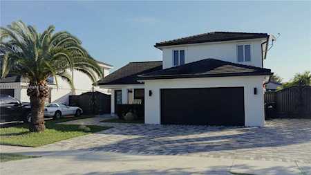 15015 NW 88 Ct Miami Lakes, FL 33018