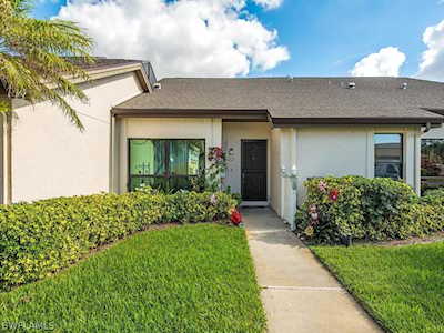 205 Deerwood Cir #11-3 Naples, FL 34113