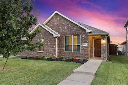 9200 Remington Drive Aubrey, TX 76227