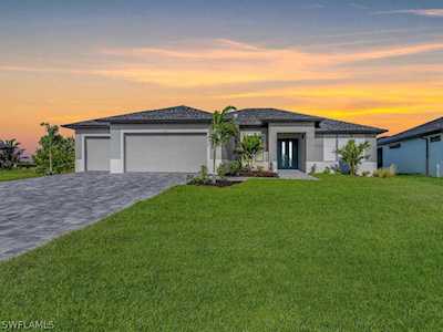 1214 SW 29th Terrace Cape Coral, FL 33914