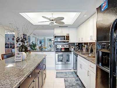 2264 Winkler Ave #204 Fort Myers, FL 33901