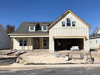 2135 Saranac Lake Lane Wilmington, NC 28401