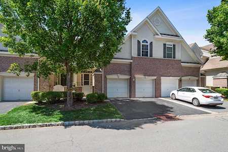 70 Schindler Ct Lawrence Township, NJ 08648