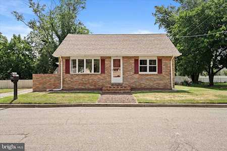 126 Loomis Ave Hamilton, NJ 08610