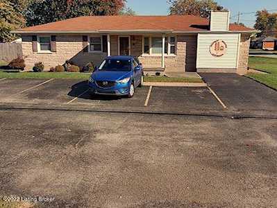 2401 Lower Hunters Trace Louisville, KY 40216