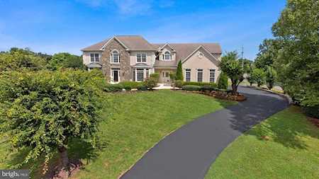 11100 Tommye Ln Reston, VA 20194