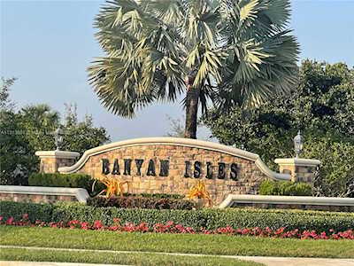 8052 NW 123rd Ter Parkland, FL 33076