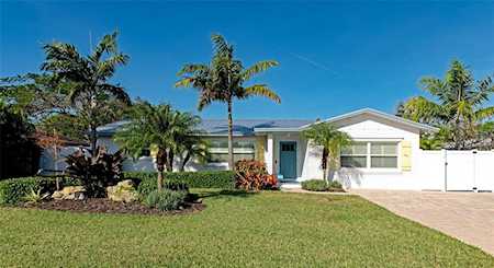 103 Gull Dr Anna Maria, FL 34216