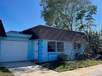 8445 Jeffrey N Pinellas Park, FL 33781
