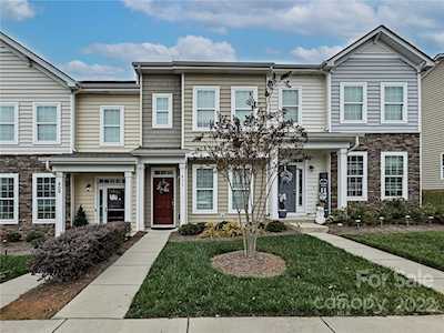 413 Spring Gardens Dr Belmont, NC 28012
