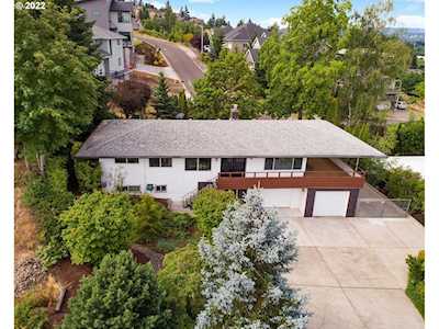 9431 SE Sun Crest DR Happy Valley, OR 97086