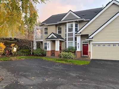6375 Summerlinn WAY West Linn, OR 97068