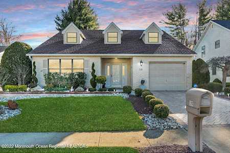 10 Clubhouse Ln Marlboro, NJ 07746